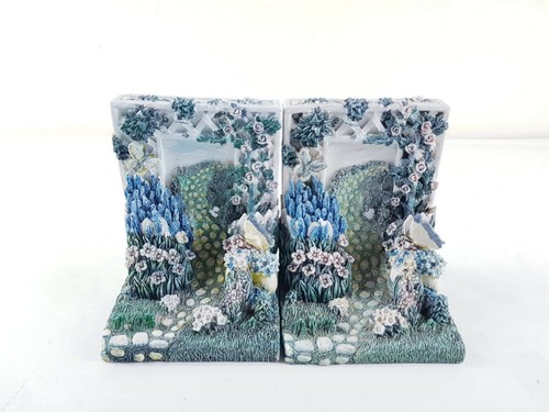 Art deco pair - art,